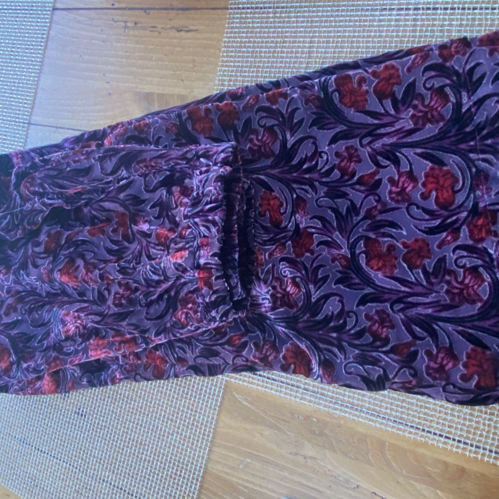 Purple Floral Lulus Pants - Picture 5 of 5